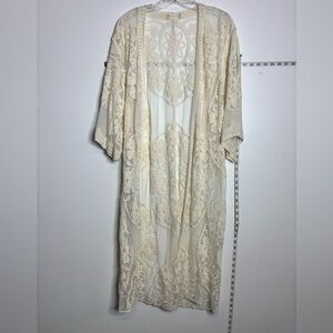 Altar'd State Cream Floral Lace Robe